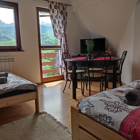- Wymarzone Widoki Apartment *